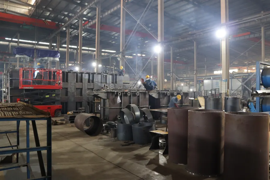 China Yawei power transformer manufacturer factory featuring component manufacturing and structural protection for reliable power transformers used in utility, industrial, and renewable energy applications.